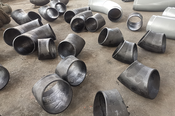 稀土耐磨合金弯管怎么选